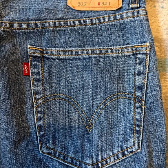 Men's size 34 Levi's 505 denim shorts - Picture 4 of 7